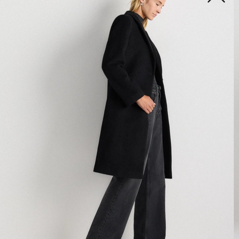 Quince 
Wool Cashmere Classic Single Breasted Coat